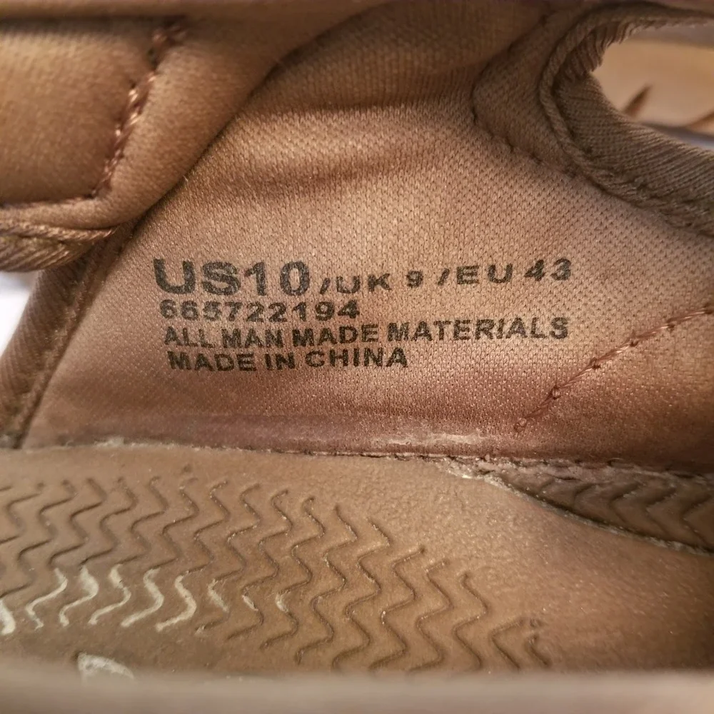 Rugged Shark Aquaire Outdoor Hiking Sandals Tan Bungee Lace Closed Toe Mens 10